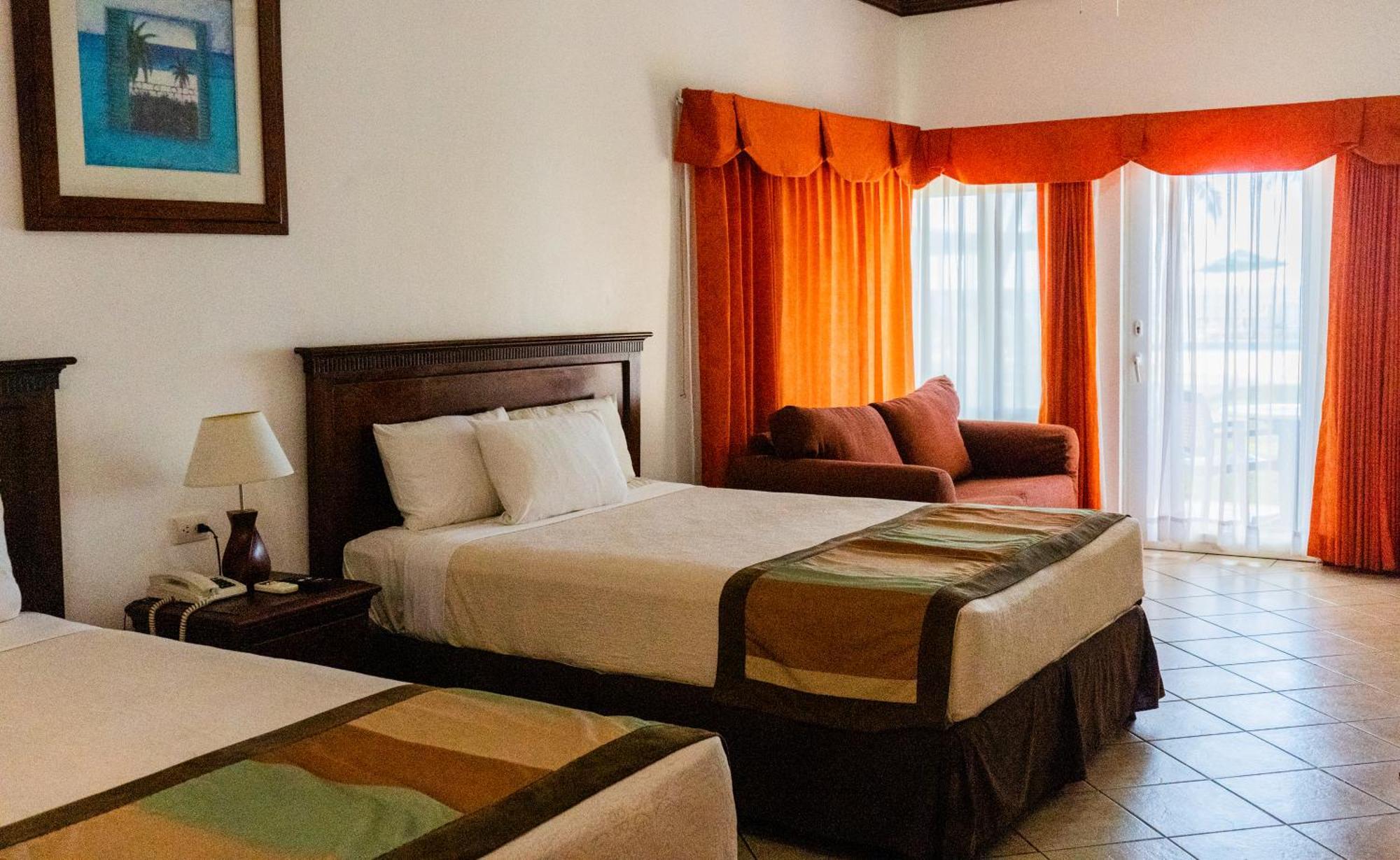 Hotel Cayman Suites مونتيريكو المظهر الخارجي الصورة