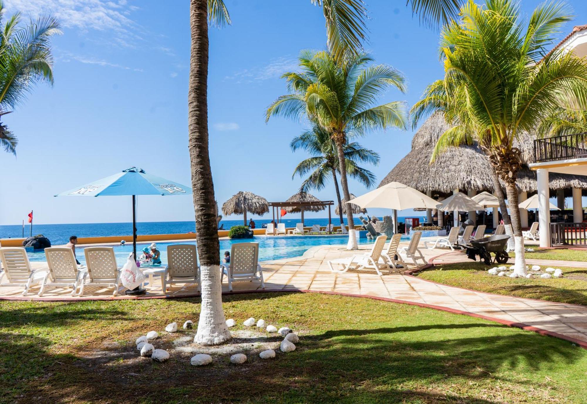 Hotel Cayman Suites مونتيريكو المظهر الخارجي الصورة