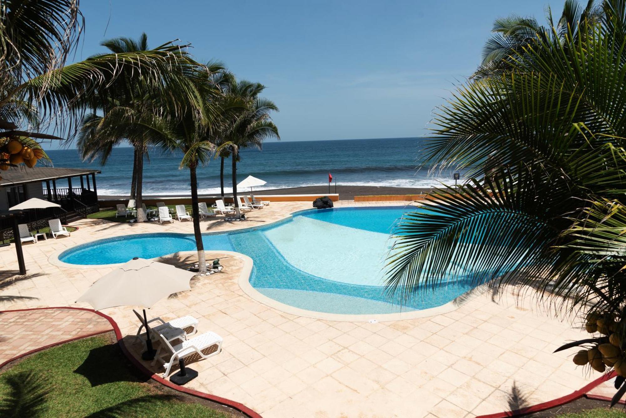 Hotel Cayman Suites مونتيريكو المظهر الخارجي الصورة