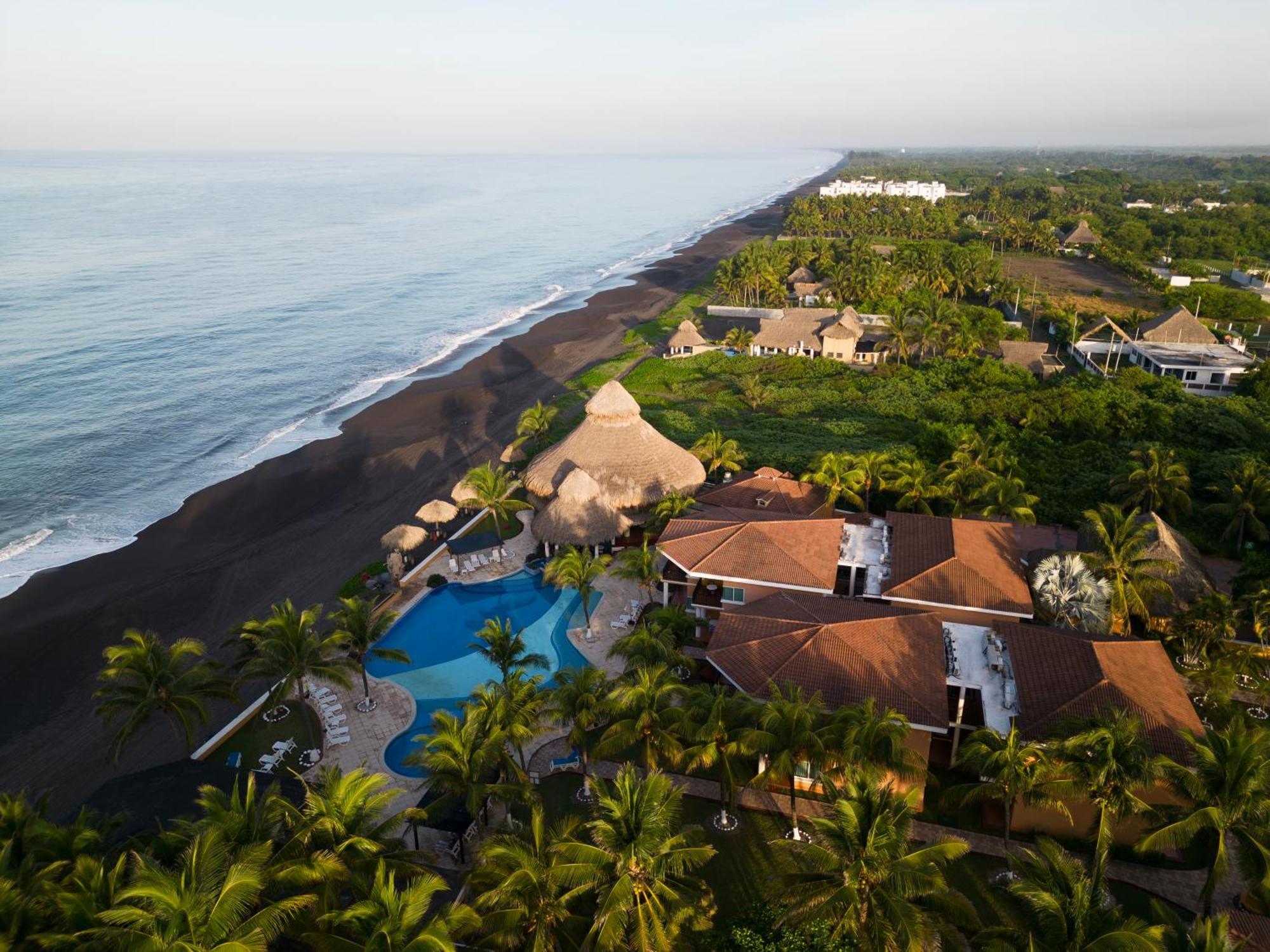 Hotel Cayman Suites مونتيريكو المظهر الخارجي الصورة
