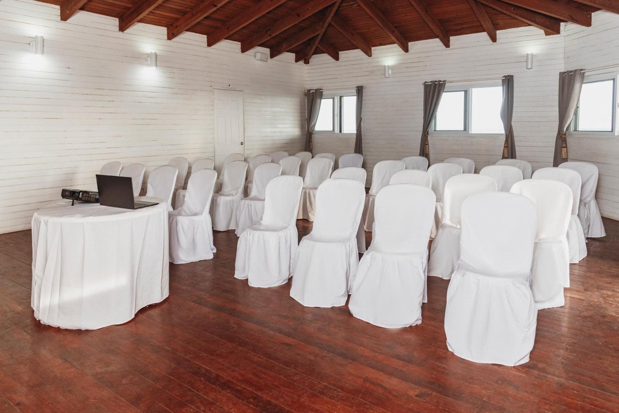 Hotel Cayman Suites مونتيريكو المظهر الخارجي الصورة