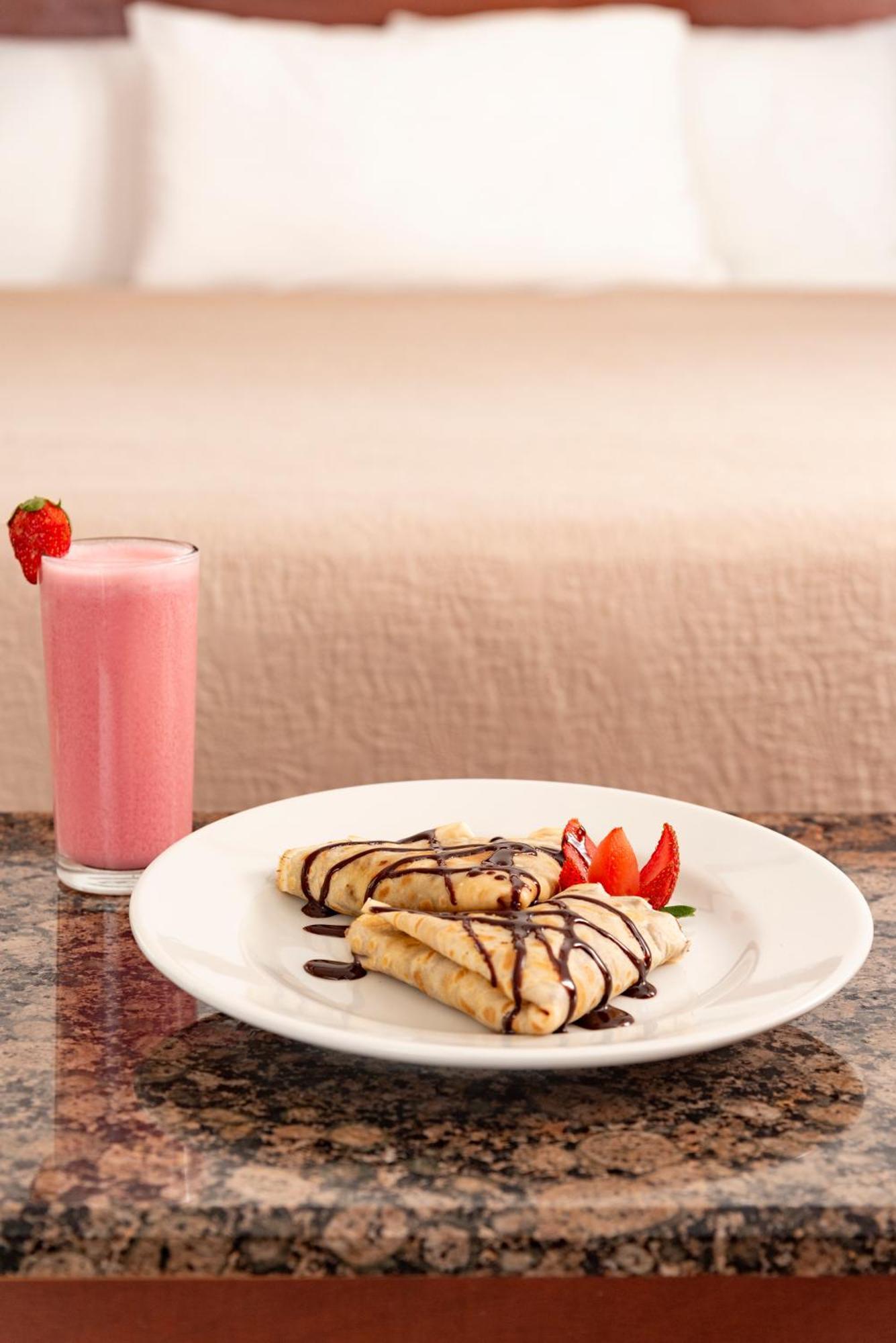 Hotel Cayman Suites مونتيريكو المظهر الخارجي الصورة